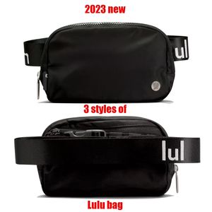 Ny lulu yoga överallt bälte Väska Nylon fanny packs Friluftssport rumpa bröstväska Cross body lululemens dam män Midjeväskor handväskor plånböcker Axel 2L midjeväskor