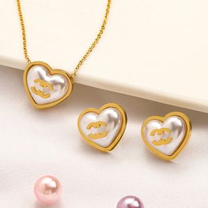 18k Gold Plated Pendant Necklace Luxury Brand Designers Pearl Couple Circle Fashion Women Stainless Steel Necklaces Wedding Party Jewellery Gift