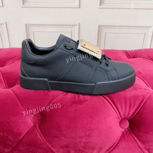 2023new Mens Sneaker Shoes Brushed Leather Trainers Man Technical Rubber Re-Nylon White Black Top Quality Runner Sports Lug Sole Casual Walking