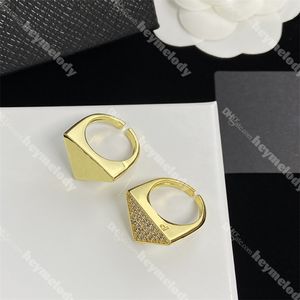 Chic Triangle Diamond Stones Rings Men Women Gold Rings Designer Love Mens Ring With Box Lovers Birthday Gift