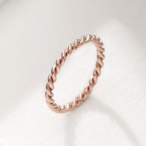 Cluster Rings 3mm Minimalist Style Rose Gold Spiral Twisted Titanium Steel For Women Silver Fashion Braided Shape Ring Men