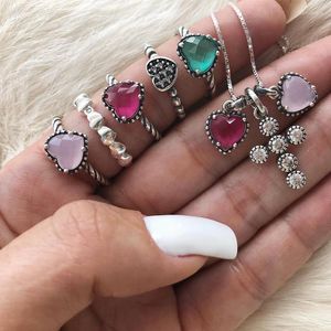 Zincirler 6 PC/Set Bohem İsa Cross Heart Love Love Crystal Gem Gümüş Renk Yüzük Seti Kadın Moda Doğum Günü Partisi Takı Hediyesi