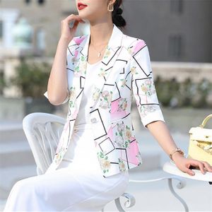 Женские костюмы Blazers Spring Fashion Short Printed Women Blazer Casual Slim Career Jacket Business Office Lady Cover Женская женская женская шикарные топы