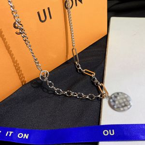 Eysm Pendant Necklaces Delicate Design Sier Plated Necklace European and American Fashion Brand Jewelry Style Long Chain Designer