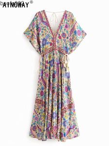 Vestidos casuais vintage mulheres chiques pavão pavão com manga de morcego floral praia bohemian maxi vestes túnica ladies vasl de decote em v tassel vestido boho w0315