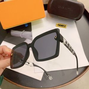 Luxus-Retro-Designer-Sonnenbrille für Damen, Herren-Sonnenbrille für Herren, Sommerstil, Anti-Ultraviolett-Brille, Platte, Vollformat, modisch, UV400, coole Fabriksonne