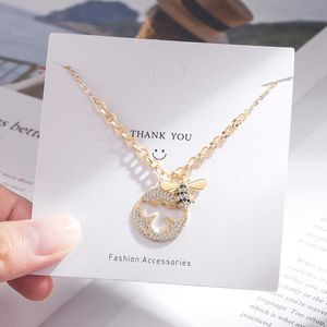 Pendanthalsband S925 Sterling Silver CollarBone Chain Wild Bee Halsband Populära insekt Personlighetsmycken Factory Direct SalesL230315