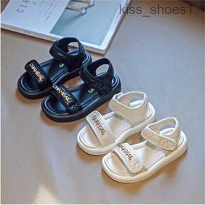 Fashion Designer Girls Sandals Casaul Beach Shoes 2022 Summer New Women Child Flat Shoes Middle and Big Children Girl Sandal