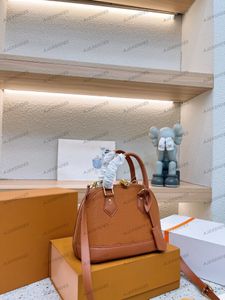 Women Luxurys Designers väskor Alma BB Totes Purses Crossbody Designer Bag Empreinte präglade vintage Designer Handbags3137
