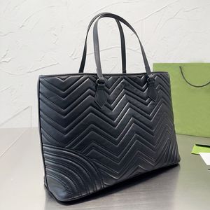 Designer Dam Marmont Quilted G Shopping Bag Italien Lyx Märke 2G Nappa Läder Svart Logo Tote Handväska Dam Stor Kapacitet Mamma Axelväskor 40cm