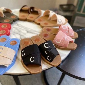 Luxury Suede Sandals Designer Women Tisters Luxury Flat Slippers Pure Cotton Canvas Sandaler Fashion Versatile Piece With Box 35-42