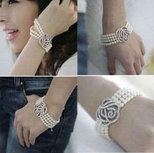 Strand Fashion Multi Layer Imitation Pearl Rhinestone Rose Flower Women Elastic Armband 2023 Wholesale Beaded Strands