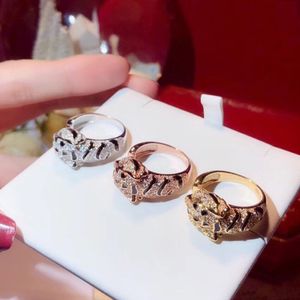 Kadın için Panthere Ring Adam elmas zümrüt gözlükleri altın kaplama 18k en yüksek sayaç kalite moda klasik stil premium hediyeler 009