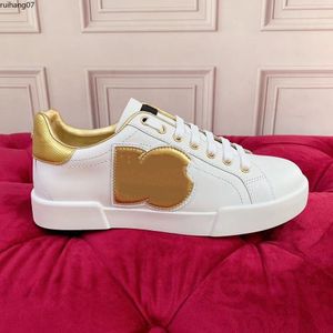 Кроссовки Screener Beige Beige Leather Shoes italy Vintage Men Men Womens Red Web Stripe Luxurys Дизайнеры кроссовки двухцветная резиновая подошва классическая повседневная обувь 35-45 Mkjk RH70001