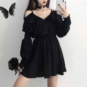 Abiti casual Abito nero gotico Donna Bottone Festa serale in pizzo Sexy Mini manica lunga femminile Monopezzo Coreano 2023 Autunno