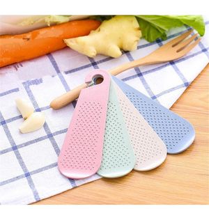 Manual Wheat Straw Ginger Garlic Grater Wasabi Grinding Plate Garlic Presses Tools Kitchen Gadgets Accessories Food