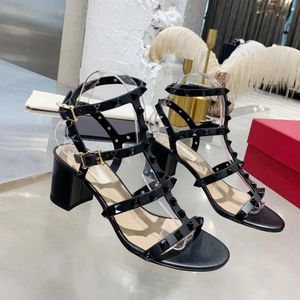 2023 Marke Damen-Sandalen mit Blockabsatz, Ledernieten, High Heels, Leder, sexy Partyschuhe, 9,5 cm