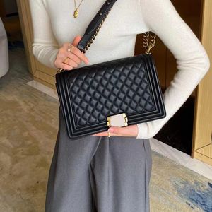 Designer Bolsas de ombro de luxo de designer 28cm 1: 1 bolsas de caviar de bolsa de qualidade com caixa mc011