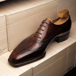 Scarpe brogue Scarpe da uomo d'affari marroni Scarpe eleganti da moda mocassini traspiranti con lacci in pu Spedizione gratuita