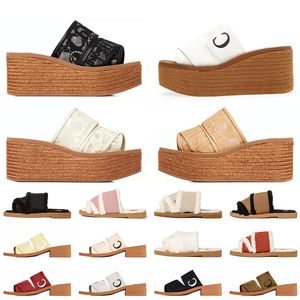 2023 Pantofole Designer Donna Woody Flat Mules Sandali Famoso designer Donna Slides Sail Canvas Bianco Nero Spesso tacco alto Pantofole da spiaggia all'aperto