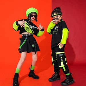 Set di abbigliamento Hip Hop Girls Maniche lunghe verdi Top neri Pantaloni Abiti da ballo per bambini Costume da strada per bambini 230310