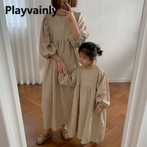 Family Matching Outfits Korean Style Autumn Family Matching Sets Puff Sleeves Round neck khaki Princess Dress Mum Daughter Dresses E385 230316