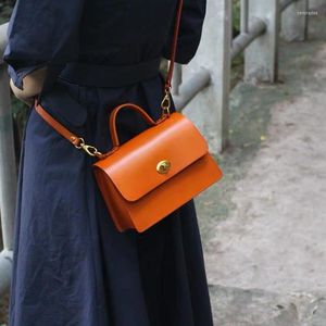 Bolsas de noite vintage estilo Japão estilo artesanal de couro bronzeado gênero feminino Lady Lady Small Bolsa