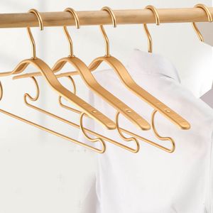 Hangers Racks 5pcs Metal Clothing Hanger Aluminum Alloy Non-Slip Thicken Winter Coat Hanging Rack Home Space Saver Storage Clothes Hangers 230316