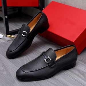 2023 Mens Classic Designer Dress Shoes Metal Buckle Genuine Leather Casual Supotos masculinos Brand Flats Formais Tamanho 38-44