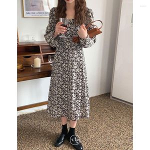 Vestidos casuais Vintage Floral Print Spring Dress Long Women Women coreano V-deco