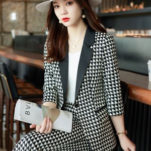 Frauenanzüge Blazer Korean Frühling Formale Damen White Blazer Frauen Business Suits mit Sets Arbeit tragen Bürouniformhosen Rock Jacke Rüschenanzug 230316