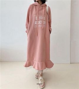 カジュアルドレス大型サイズ6xl 150kg冬のフリースドレス女性フード付き長袖レタープリントマキシルースウォーム