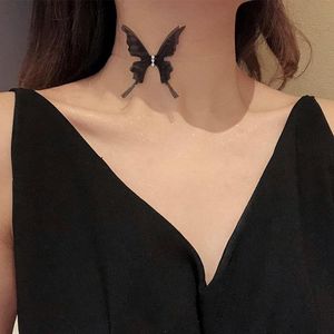 Choker Chokers Seksowne czarne koronkowe naszyjniki motyla dla kobiet lato moda biała przezroczysta biżuteria chocker klubowa