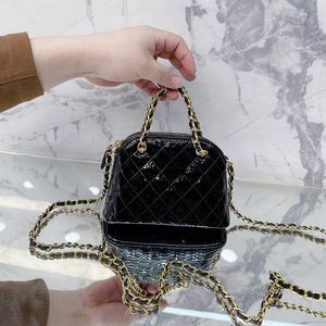 Womens Designer Patent Leather Shell Quilted Bag Classic Diamond Lattice Black Purse Top Handle Tote Gold Metal Hardware Matelasse Crossbody Shouder Handbag 20cm