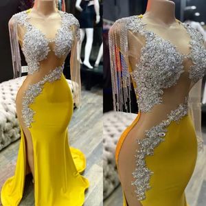 2023 Gelbe Ballkleider Meerjungfrau One-Shoulder Lange Ärmel Applikationen Perlen Schlitz Sexy Langes Abendkleid Abendkleider Robe De Soiree BC14789 J0316