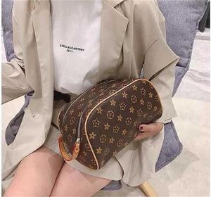 2023 Borse a tracolla Borse cosmetiche Custodie Designer Borsa per trucco da donna Borsa da bagno da appendere Borsa da toilette da viaggio da donna multifunzionale