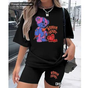 Artı Boyutlar S-5XL Kadınların Takipleri İki Parça Set Kıyafet Tasarımcısı 2023 Yaz Giysileri Yeni Büyük Mektup Desen Basılı T-Shirt Şortları Takım 6 Renk