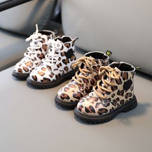 Pierwsze Walkers Dzieci Winter Plus Velvets Boots Boys Fashion Leopard British Style Girl