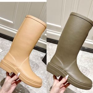 Womens seamless rain boots designer C waterproof medium high boots knight boots anti-slip fashion rain boots