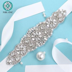 Skaski ślubne (30pcs) Hurtowe nożyce norcestones Bridal Belt Diamond Sukienka kryształowa satynowa szarfy dla WDD1041