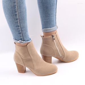 Sandaler Autumn Winter Women Boots Solid European Ladies Shoes Suede Leather Ankel med tjock skrubba