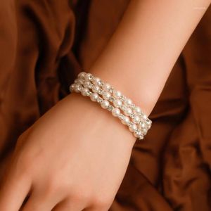 Strand Wedding Bride Jewelry Bracciale rigido a triplo strato di perle bianche per le donne Avvolgere con perline di cristallo