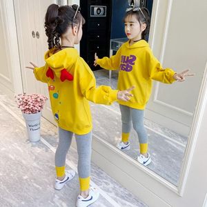 Kläder sätter flickor kostym 2023 Spring Autumn Sports Korean Fashion Hoodie Leggings Children's Two Piece Outfits Christmas Clothes