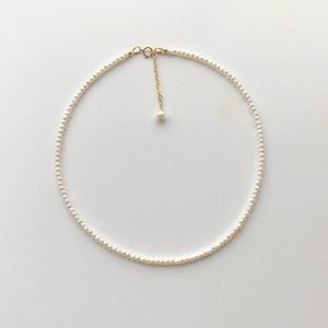 Fili Corde Perla d'acqua dolce naturale Piccola perla irregolare Catena di clavicola elegante e minimalista chiusura selvaggia in argento sterling 925 Collana 230317