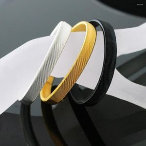 Bangle 1pc unisex stretchy elastisk metallhylsa strumpor mens elastiska armbandskjorta hållare