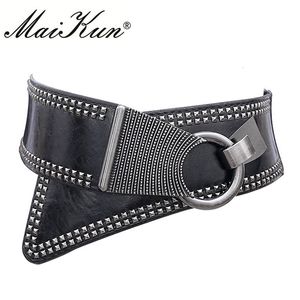 Belts Christmas Maikun Fashion Punk Rocker Wide Belts for Women Elastic Wide European Style Women Belts Metal Round Buckle 230317