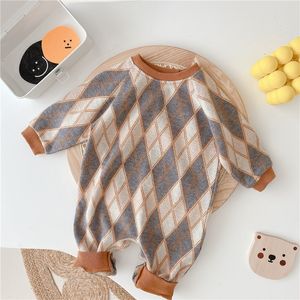 Pagliaccetti tuta in maglia a maniche lunghe in cotone con diamanti in stile coreano autunno maglione per bambini per bambini piccoli tuta morbida e confortevole 230317