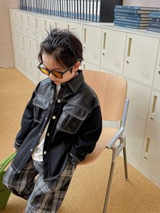 キッズシャツ男の子 'ベルベットシャツ子供の韓国韓国シャツ冬の服の男の子のツールスタイルウエスタンスタイルファッション子供用服230317