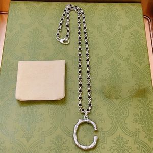 Konkave konvexe Buchstabe Anhänger Halsketten Frauen hohl Ring Halsketten Party Club Verstellbarer Geschenkschmuck
