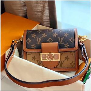 2023 Dauphine Mode Taschen Schulter Damen Handtasche Designer Marke Messenger Bag Wallet Louiseitys Geldbörse Vuttonitys Crossbody Viutonitys Tasche